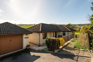 Photo 17- click for photo gallery